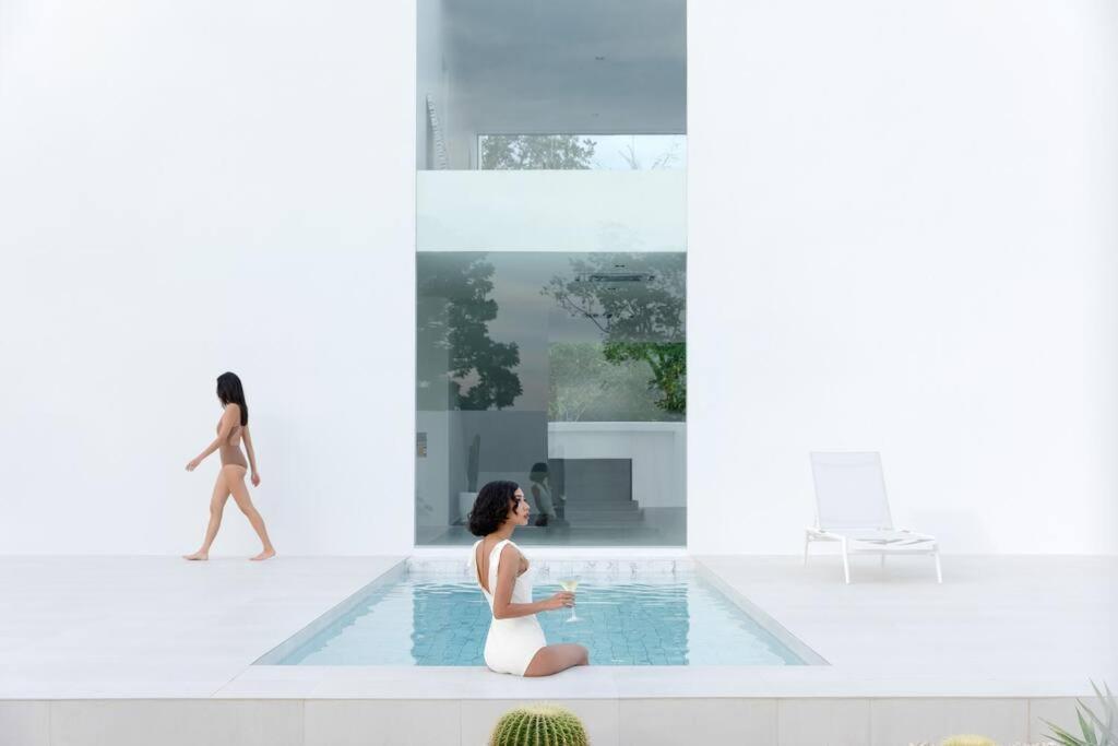 Her Huahin Pool Villa Екстериор снимка