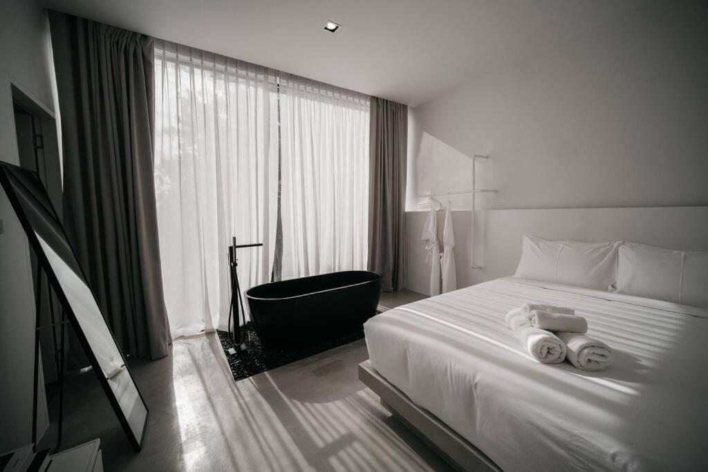 Her Huahin Pool Villa Екстериор снимка